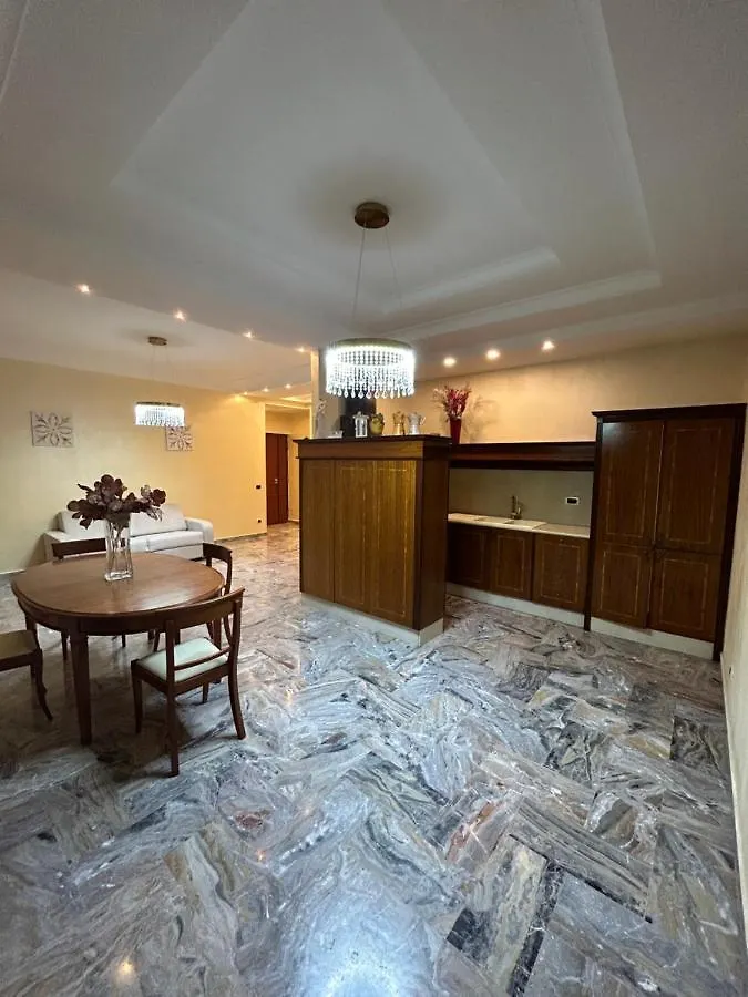 Apartment Appartamento Pineta Naples