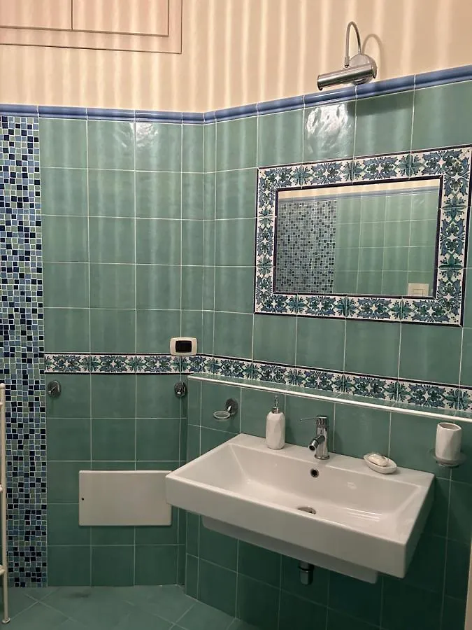 Apartment Appartamento Pineta Naples